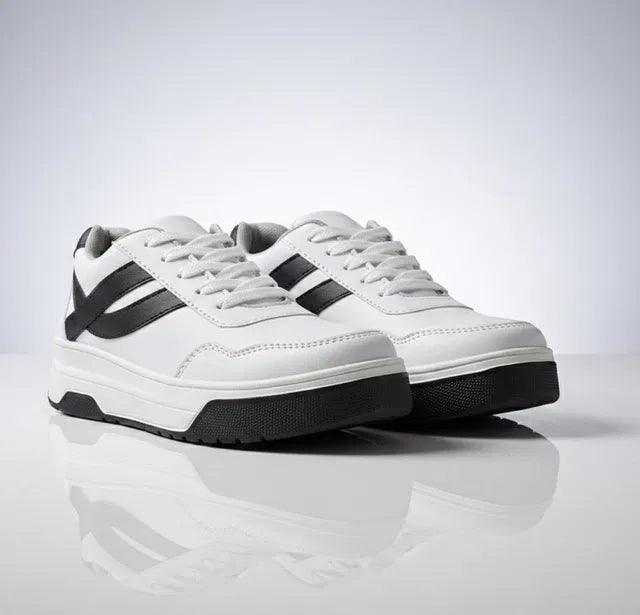 Men's white red sports Shoes.